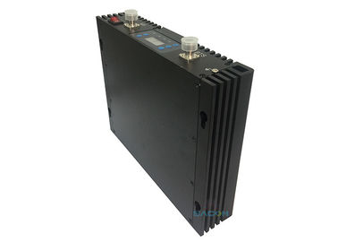 مرجع إشارة الجوال 4G 30dBm LTE1700Mhz 80dB مكاسب DC9V / 5A إمدادات الطاقة IP40